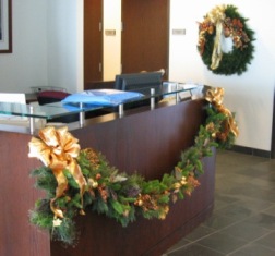 Etiquette Decorating The Office For The Holidays Interior